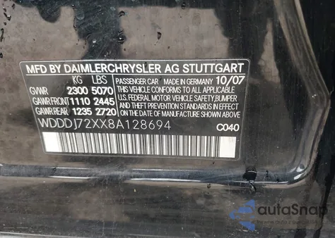 2008 Mercedes-Benz Cls 550 z USA, uszkodzony, nr VIN WDDDJ72XX8A128694